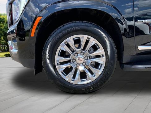 Used 2025 GMC Yukon Denali AWD/4WD image 33