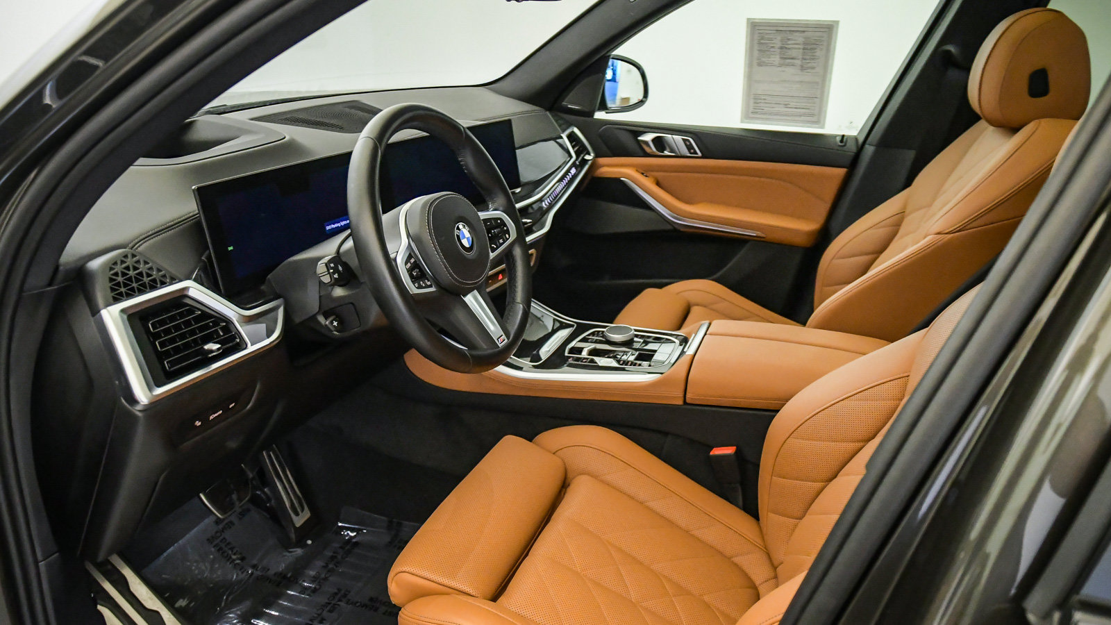 Certified 2024 BMW X5 xDrive40i w/ M Sport Package AWD/4WD image 18