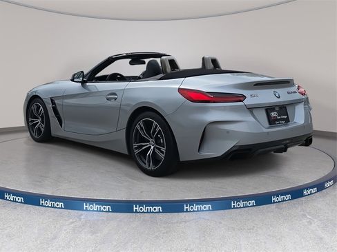 Used 2020 BMW Z4 M40i w/ Premium Package image 6