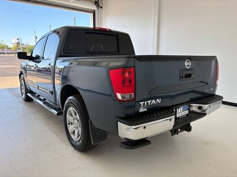Used 2014 Nissan Titan SV w/ SV Value Truck Package RWD image 16