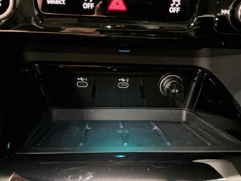 Certified 2025 Audi Q5 Premium Plus w/ Premium Plus image 35