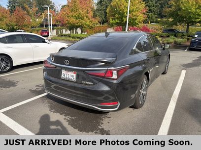 Certified 2024 Lexus ES 300h w/ Premium Package
