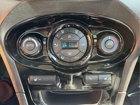 Used 2017 Ford Fiesta Titanium FWD image 28