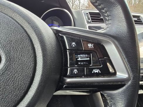 Used 2018 Subaru Outback 3.6R Limited image 20