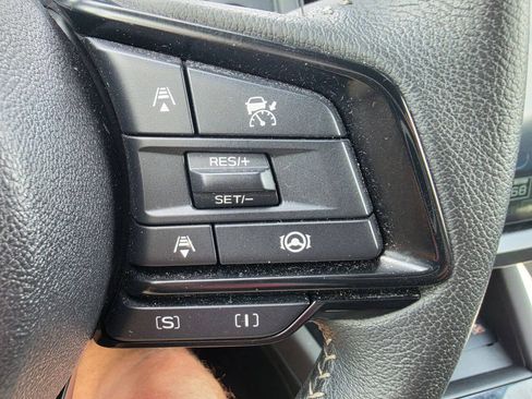 Used 2025 Subaru Forester Premium AWD/4WD image 13