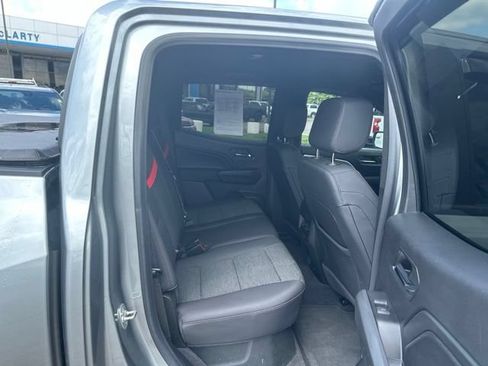 Used 2024 Chevrolet Colorado Z71 AWD/4WD image 30