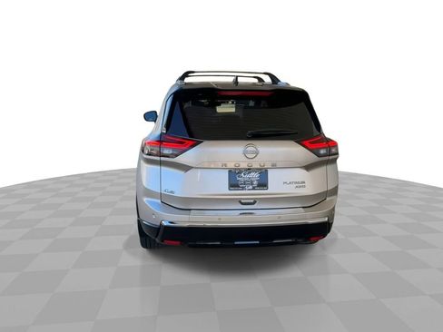 Used 2025 Nissan Rogue Platinum w/ Platinum Premium Package image 7
