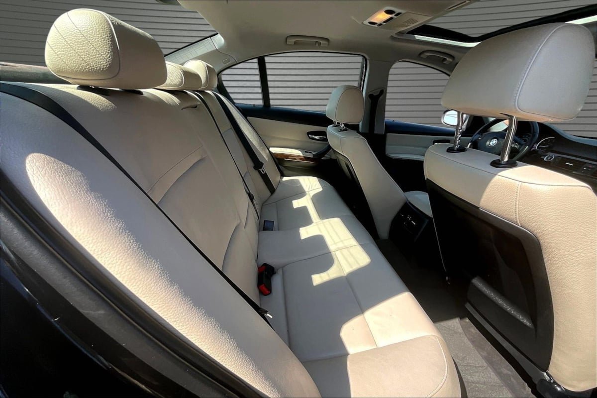 Used 2011 BMW 328i Sedan RWD image 24