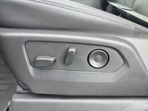 New 2026 GMC Sierra 1500 Elevation w/ Elevation Premium Package AWD/4WD image 17