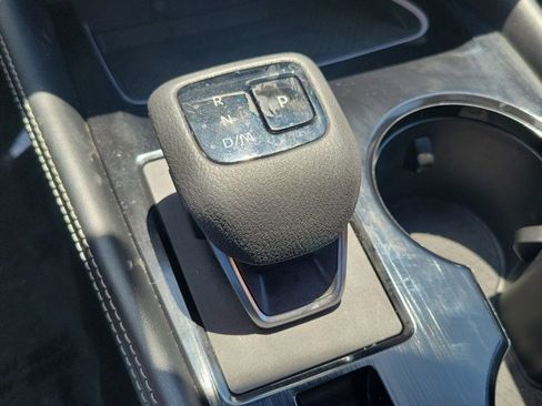 Used 2025 Nissan Rogue Platinum w/ Platinum Premium Package FWD image 29
