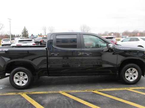 Used 2025 Chevrolet Silverado 1500 LT image 6