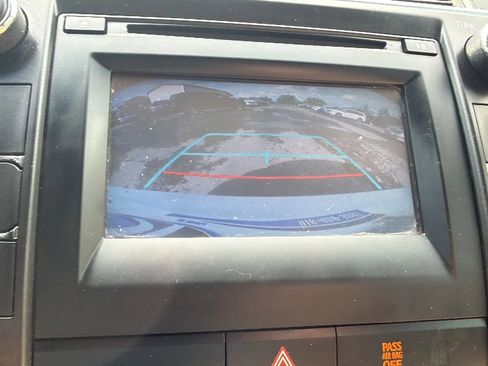 Used 2017 Toyota Camry SE image 18