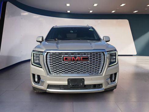 Used 2021 GMC Yukon XL Denali w/ Denali Premium Package RWD image 8