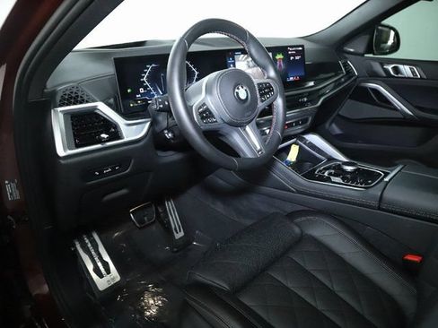Used 2024 BMW X6 M60i w/ Dynamic Handling Package AWD/4WD image 18
