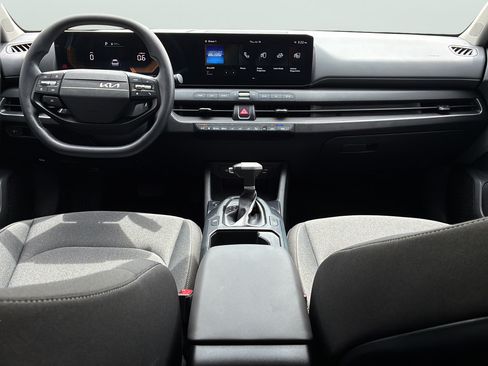 Used 2025 Kia K4 FWD image 18