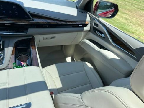 Certified 2023 Cadillac Escalade Premium Luxury Platinum w/ LPO, Radiant Package RWD image 39