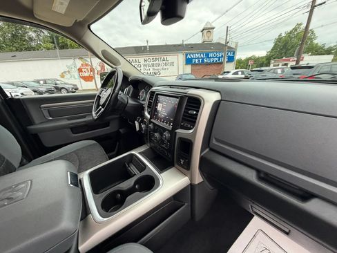 Used 2019 RAM 1500 Big Horn AWD/4WD image 14