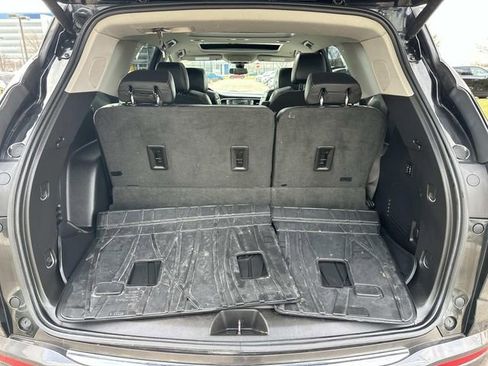 Used 2019 Buick Enclave Avenir w/ Avenir Technology Package AWD/4WD image 9
