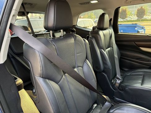 Used 2022 Subaru Ascent Touring AWD/4WD image 27