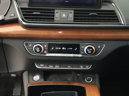Used 2021 Audi Q5 2.0T Premium Plus w/ Premium Plus Package AWD/4WD image 20