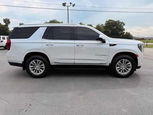 Used 2022 GMC Yukon SLT AWD/4WD image 6