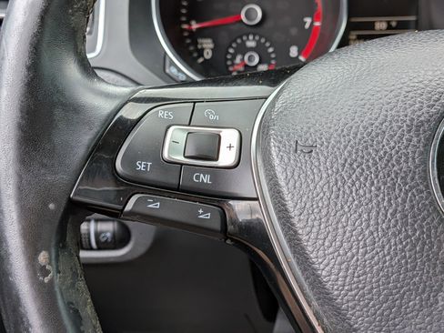 Used 2017 Volkswagen Jetta SE FWD image 24