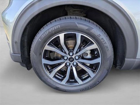 Used 2020 Ford Explorer ST image 23