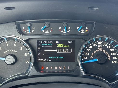 Used 2013 Ford F150 XLT w/ Luxury Equipment Group image 19