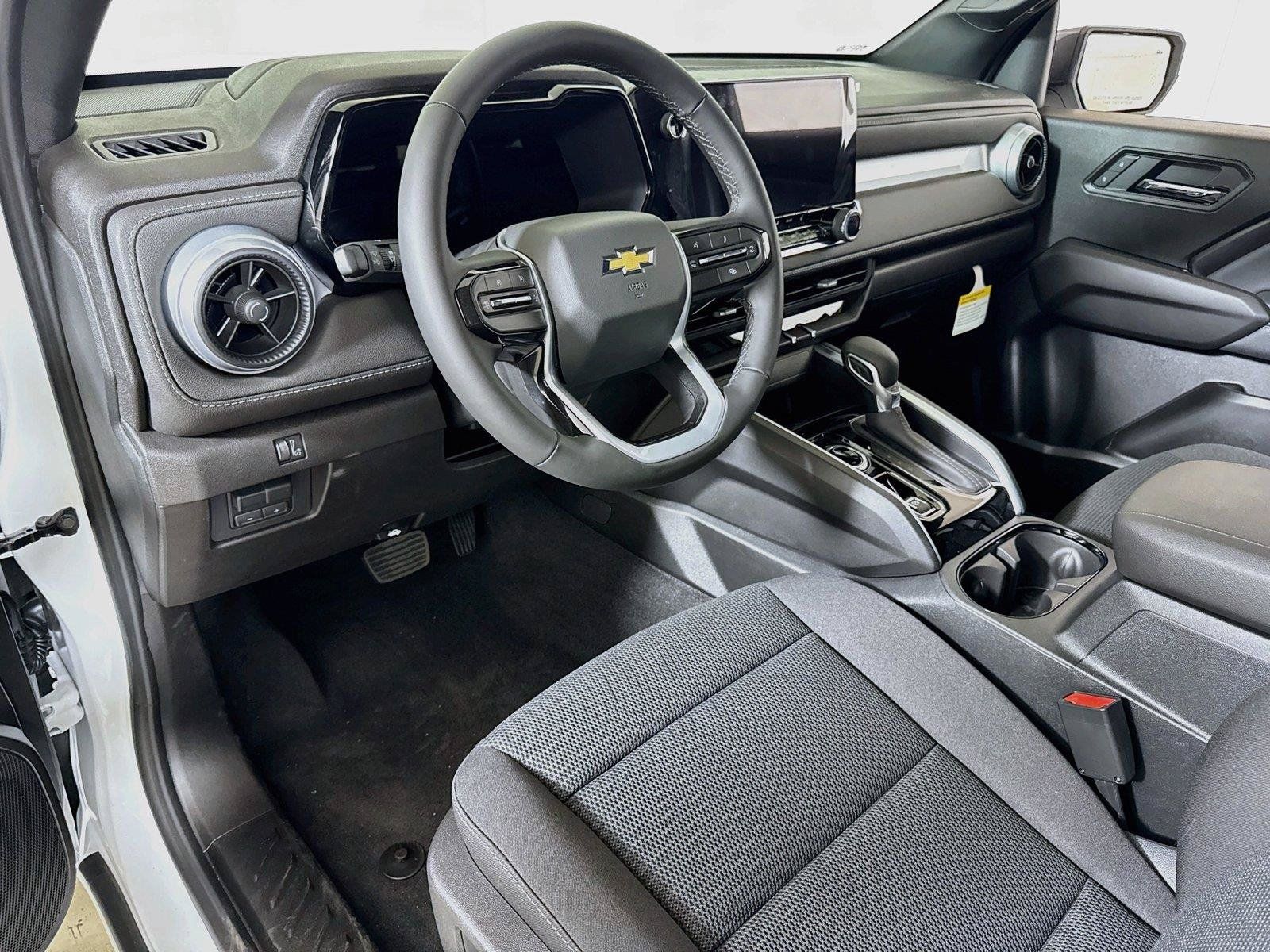 New 2026 Chevrolet Colorado LT w/ Advanced Trailering Package AWD/4WD image 5