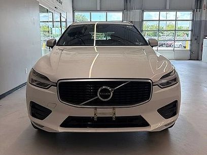 Used 2018 Volvo XC60 T6 R-Design w/ Convenience Package