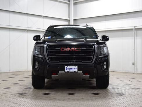 Used 2024 GMC Yukon AT4 AWD/4WD image 2