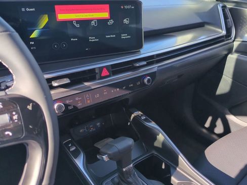 New 2026 Kia Sorento S image 12