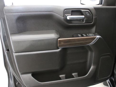 Used 2019 Chevrolet Silverado 1500 LT w/ All-Star Edition image 22