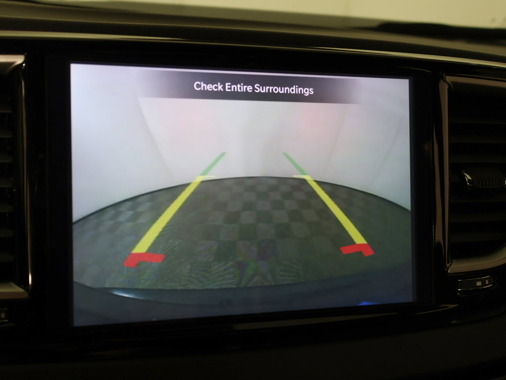 Used 2025 Chrysler Pacifica Select FWD image 45