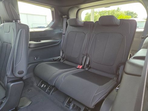 New 2026 Jeep Grand Cherokee L Laredo RWD image 8