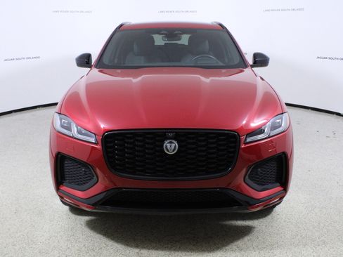 Used 2026 Jaguar F-PACE R-Dynamic S image 2