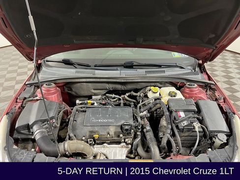 Used 2015 Chevrolet Cruze LT FWD image 31