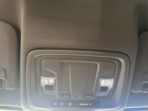 Certified 2025 GMC Sierra 1500 Elevation image 32