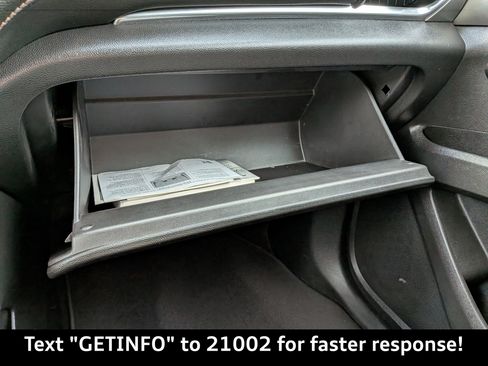 Used 2018 Chevrolet Traverse LT image 24