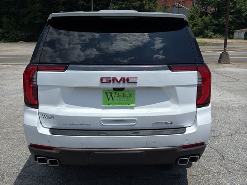 New 2026 GMC Yukon AT4 Ultimate w/ LPO, Floor Liner Package AWD/4WD image 6
