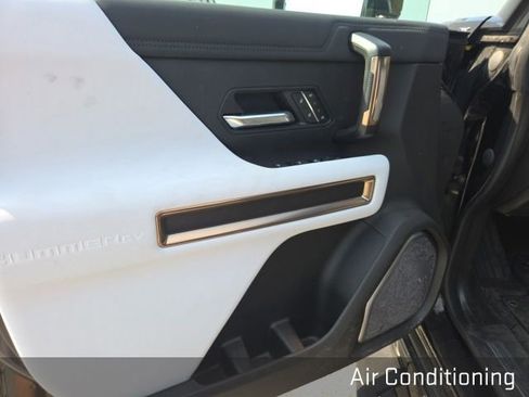 Used 2025 GMC Hummer EV 3X AWD/4WD image 10
