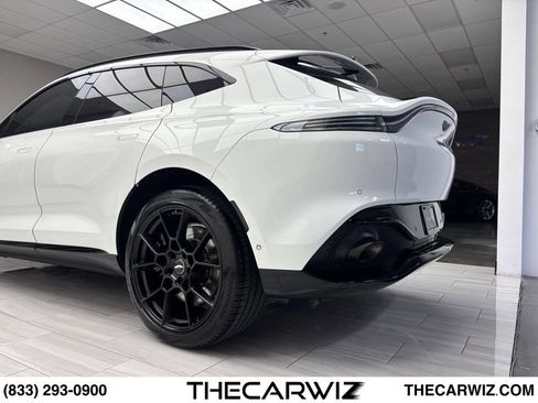 Used 2021 Aston Martin DBX AWD/4WD image 25