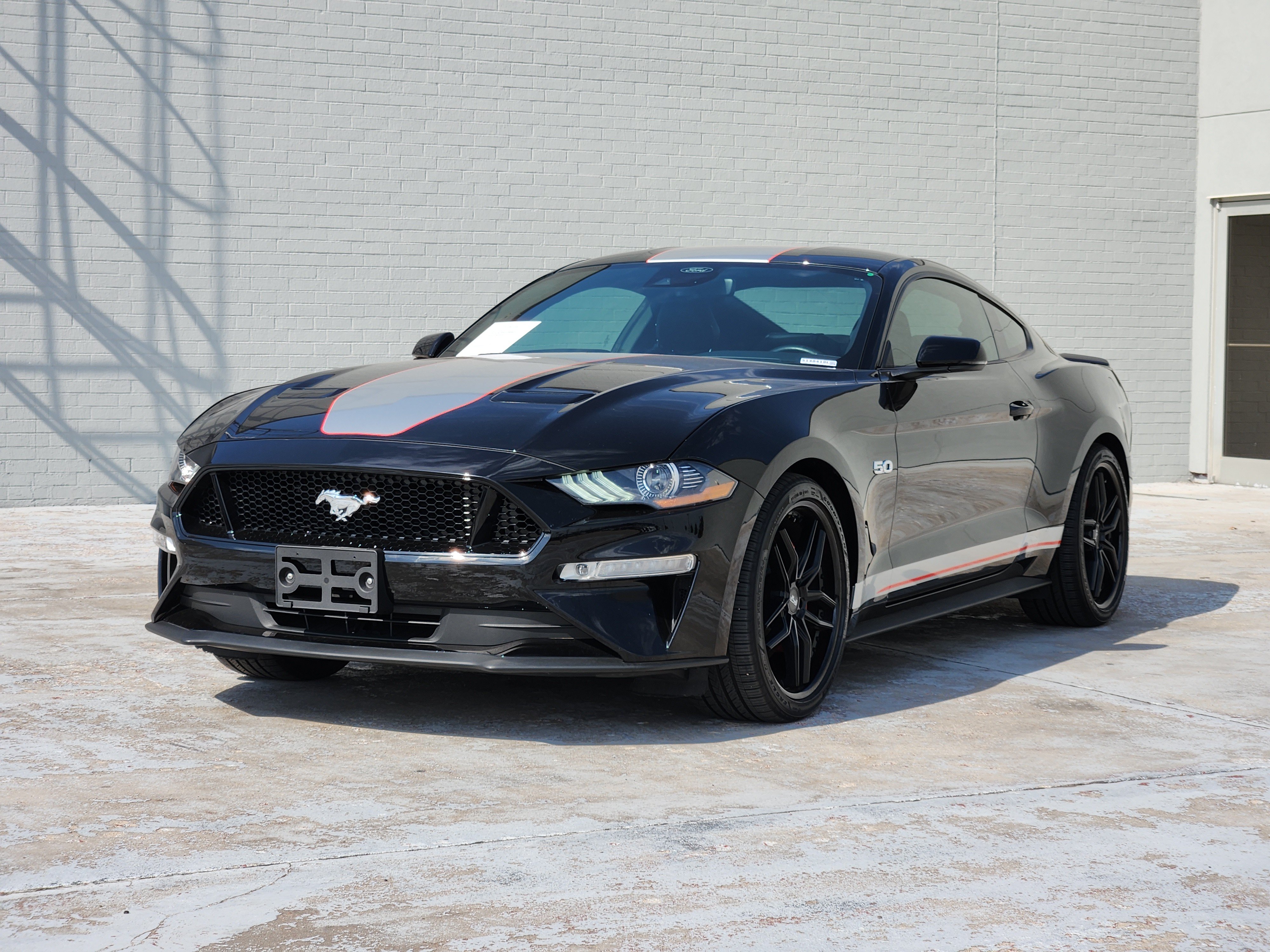 Used 2021 Ford Mustang GT Premium w/ Equipment Group 401A RWD image 4