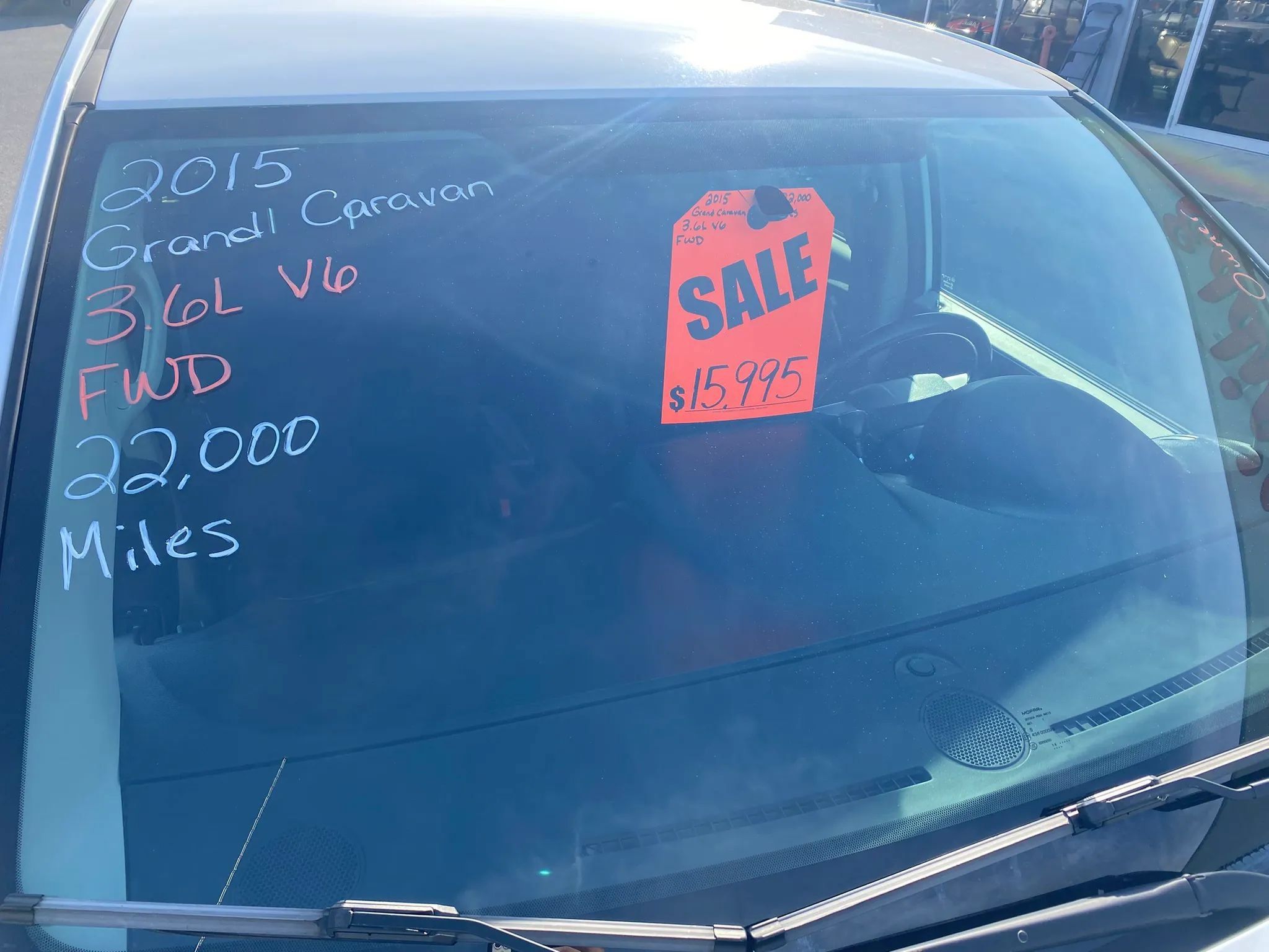 Used 2015 Dodge Grand Caravan SE w/ Quick Order Package 29E SE FWD image 3