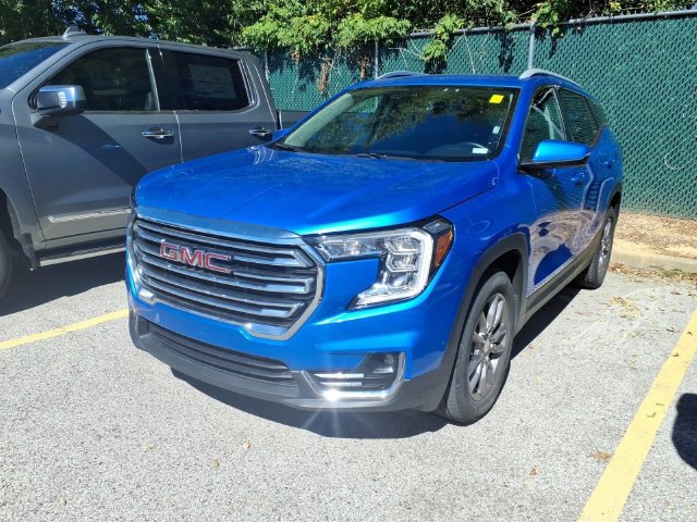 Used 2024 GMC Terrain SLT AWD/4WD image 1