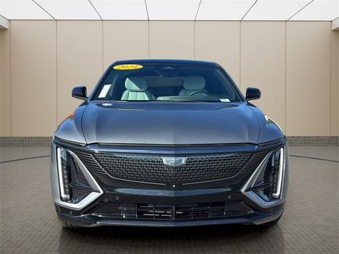 Used 2024 Cadillac Lyriq Sport image 8