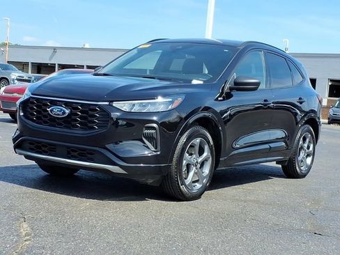 Used 2024 Ford Escape ST-Line w/ Tech Pack #1 AWD/4WD image 3