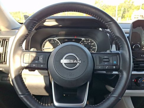 Used 2022 Nissan Pathfinder SL AWD/4WD image 20