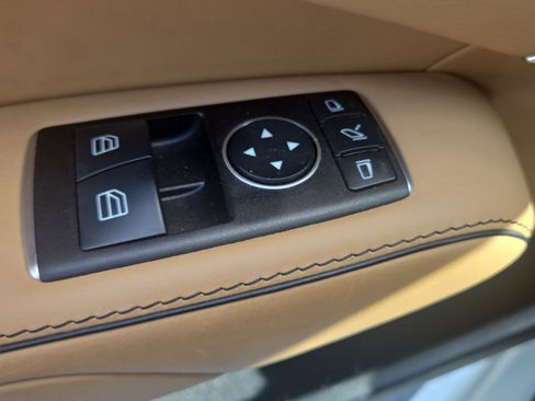 Used 2017 Mercedes-Benz SL 450 image 31