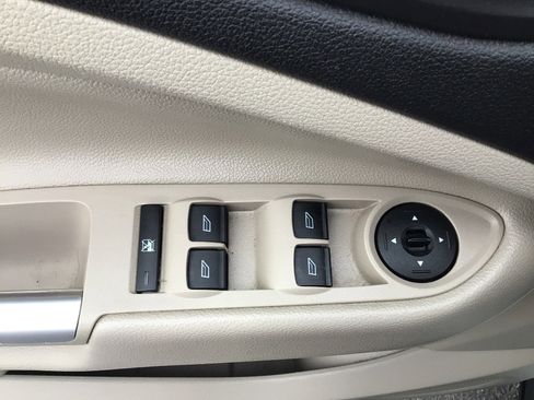 Used 2013 Ford Escape SE image 5